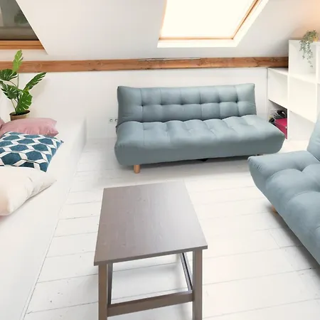 Charming Nationale Street Apartment