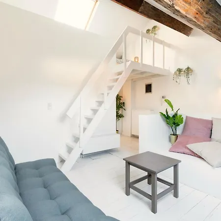 Apartment Charming Nationale Street *