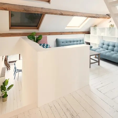 Charming Nationale Street Apartment