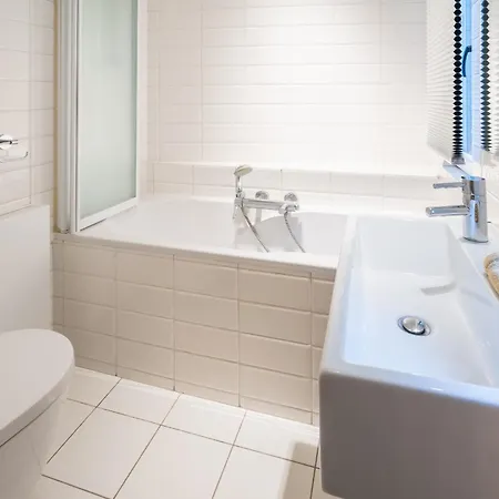 Charming Nationale Street Apartment Antwerp